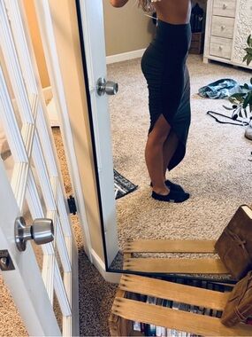 Black High-Waist Ruched Midi Skirt with Side Slit